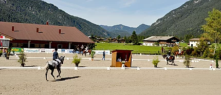 Reitturnier im Sommer, 4* Hotel Strasserwirt