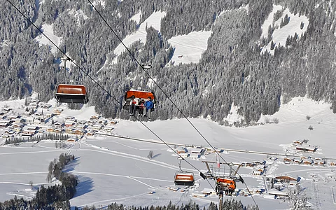 Skifahren im Pillerseetal