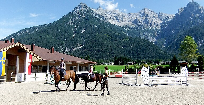 Riding holidays at the horse ranch Strasserwirt